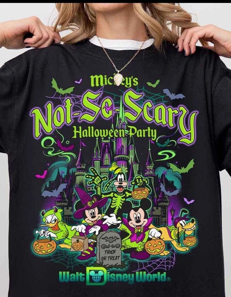 Walt Disney World Not So Scary Halloween T-shirt Adult Unisex Medium