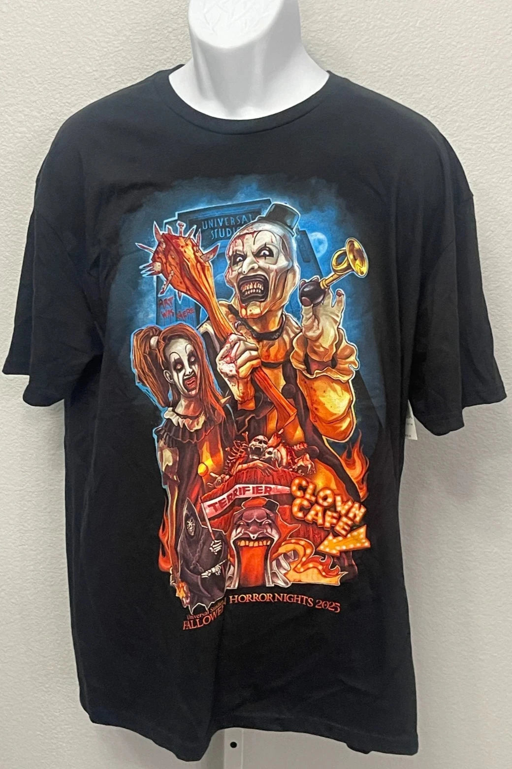 Universal Halloween Horror Nights Hhn Terrifier Art Clown Cafe Black T-shirt L