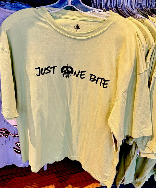 Disney Parks 2025 Halloween T Shirt Xxlarge Just One Bite Green