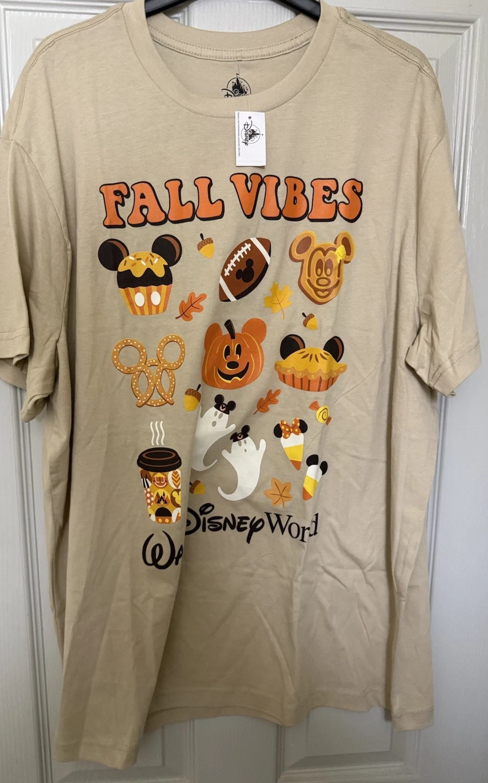 Disney Halloween 2025 Walt Disney World Fall Vibes Snacks Shirt Large L Lg New