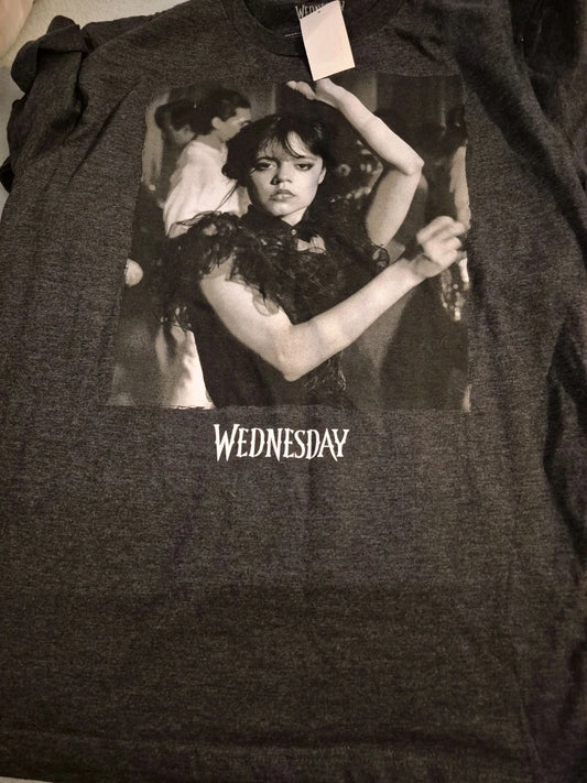 Wednesday Adams Official Licensed T-shirt Large Nwt