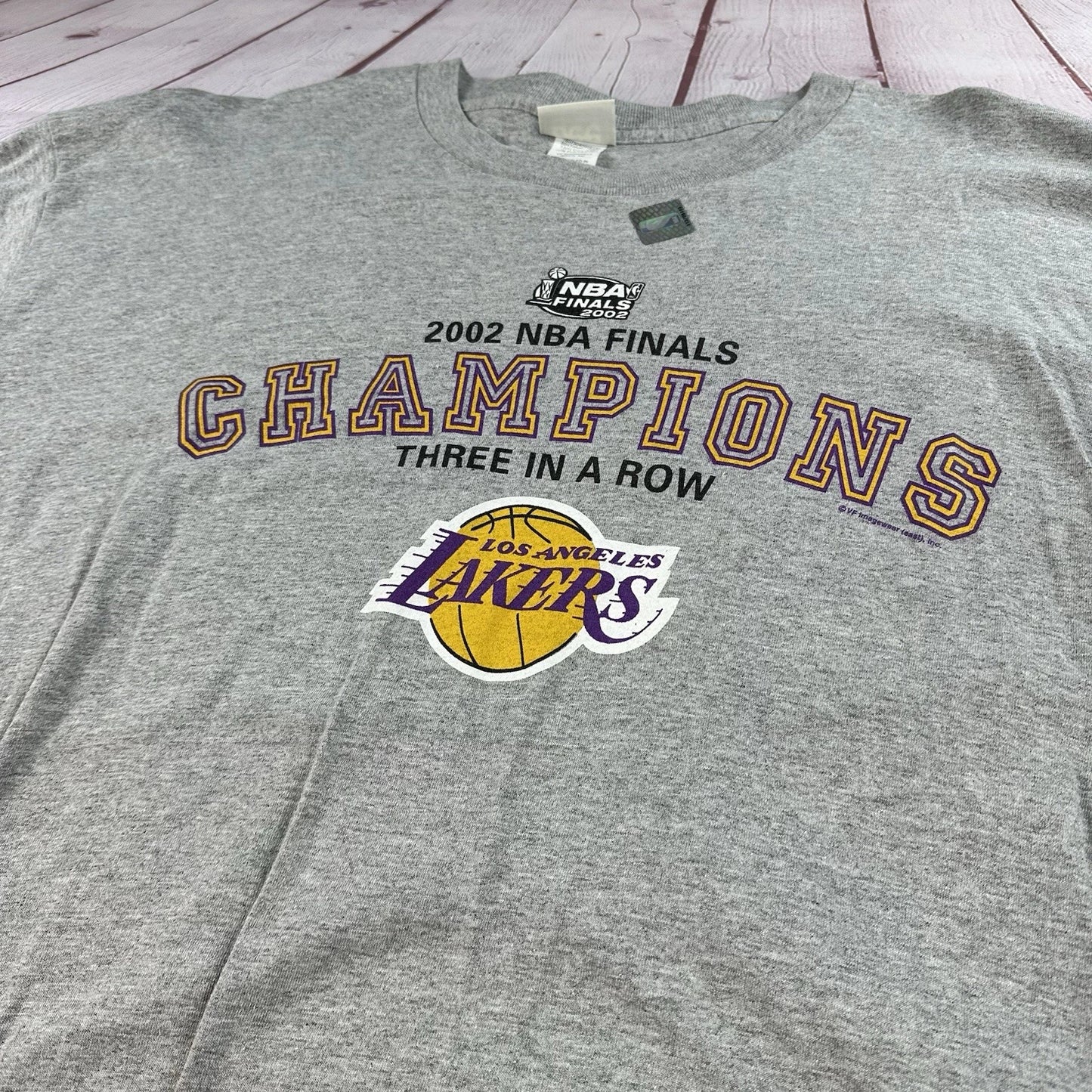 Los Angeles Lakers 2002 2xl Nba Finals Champions T-shirt Mens - Lee Sport New | Trendy Graphic Tee | Casual Unisex T-shirt