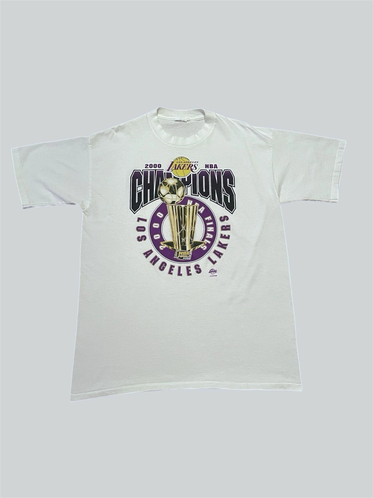 Los Angeles Lakers Nba Finals Champions 2000 Vintage Whitepurple Tshirt Size Xl | Trendy Graphic Tee | Casual Unisex T-shirt