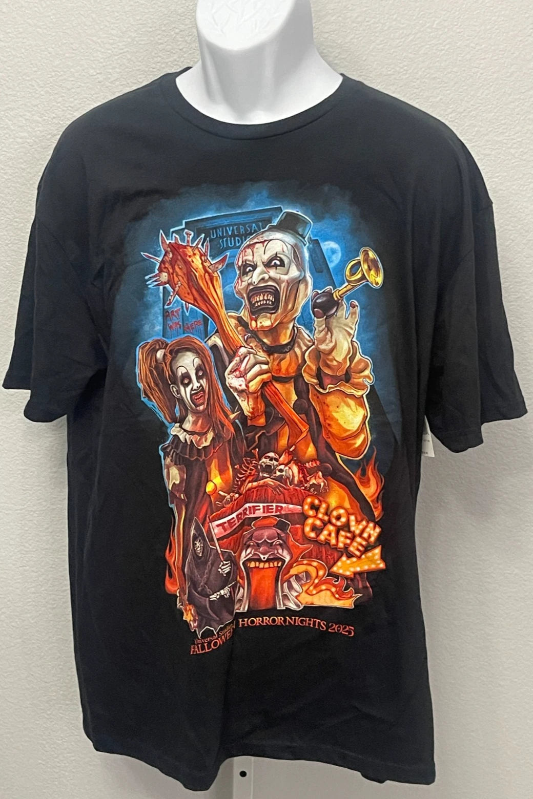 Universal Halloween Horror Nights 2025 Hhn Terrifier Art Clown Cafe T shirt Nwt