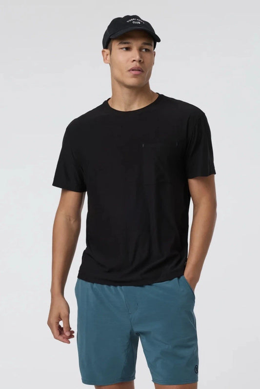 Vuori Men’s “strato Tech” Short Sleeve Pocket T shirt Relaxed (m) *bestseller*