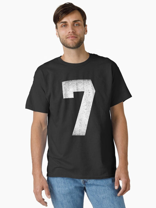 Vintage Number 7 Sports Classic T-shirt | Trendy Graphic Tee | Casual Unisex T-shirt